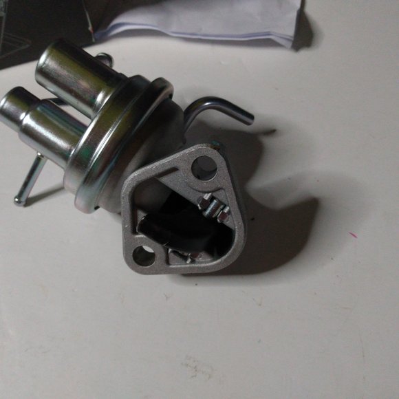 Carter Fuel Systems Mechanical Fuel Pump Automotive Replacement (M70319) - Picture 7 of 8